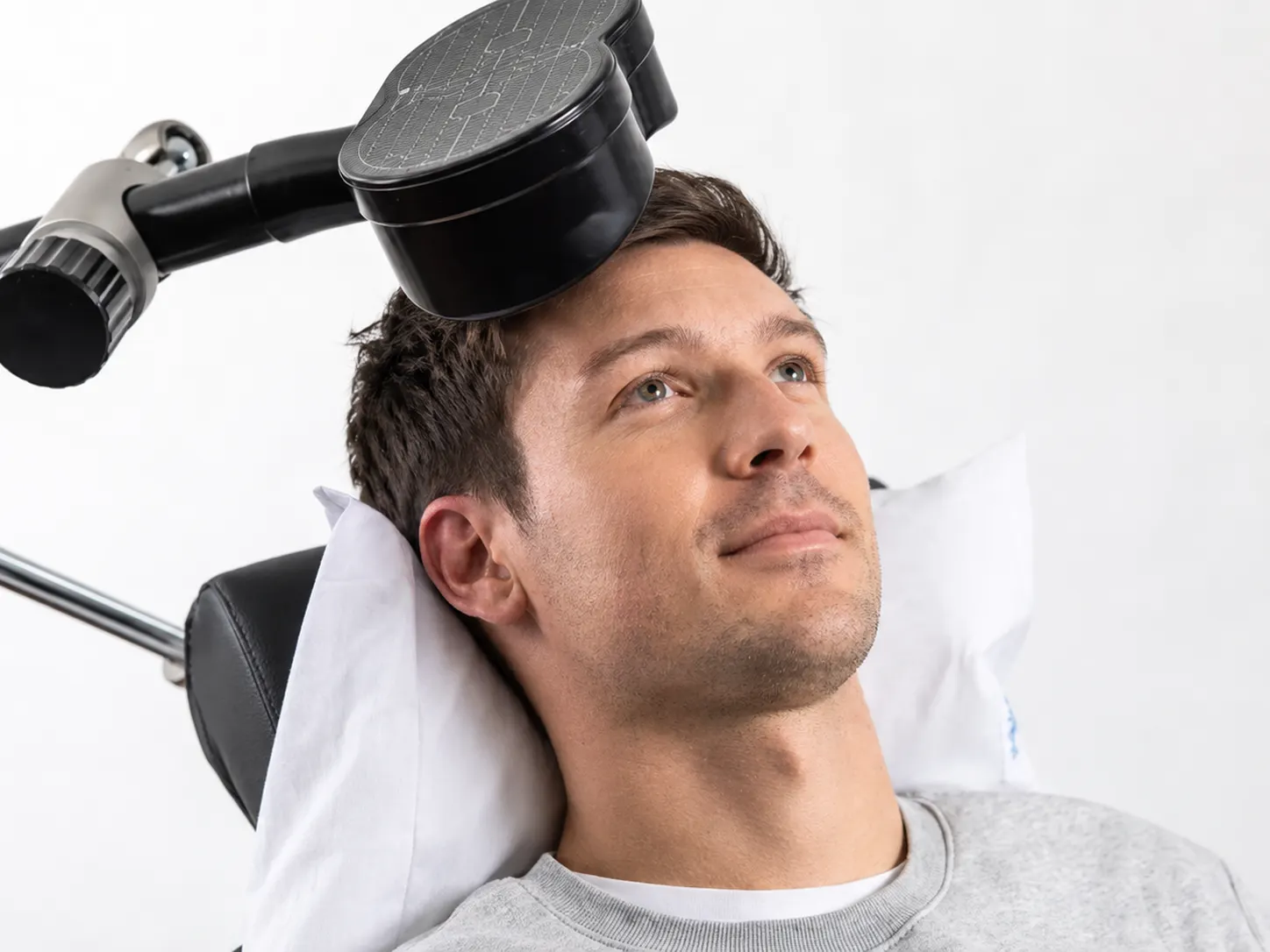 rTMS treatment chair at ThePsynapse in Adelaide